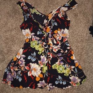 Floral romper, perfect for summer!!